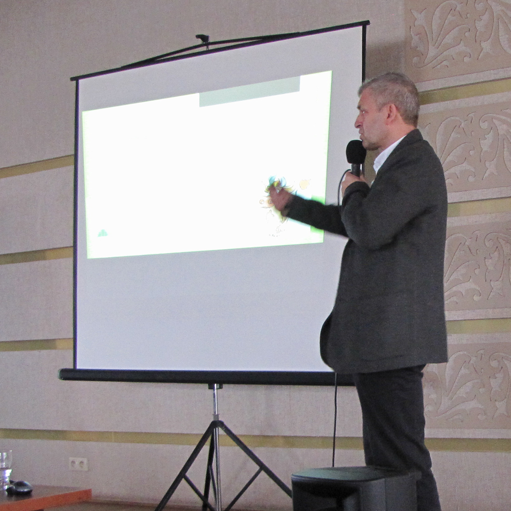 Bogdan Godlewski zaprezentował wykład dotyczący czynników warunkujących skuteczną inseminację